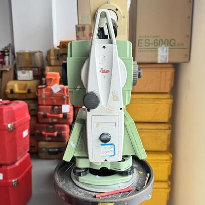 Leica TS09 Total Station with 1000m None Prism Distance, 0.6s Coarse Measurement, and IP66 Rated for Accurate Surveying