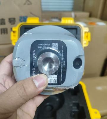 CHCNAV I76/X13 GNSS receiver  226 GNSS Channels RTK GNSS Receiver for High Precision Applications